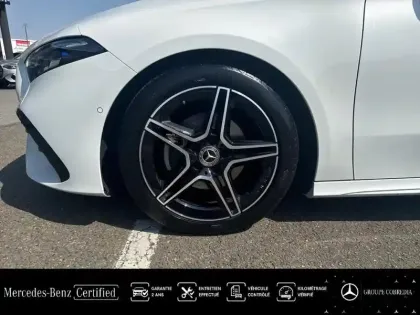 Photo 12 Mercedes Classe A  200 d 150ch AMG Line 8G-DCT
