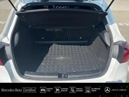 Photo 11 Mercedes Classe A  200 d 150ch AMG Line 8G-DCT