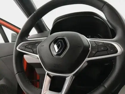 Photo 14 Renault Clio  1.6 E-Tech hybride 145ch Techno