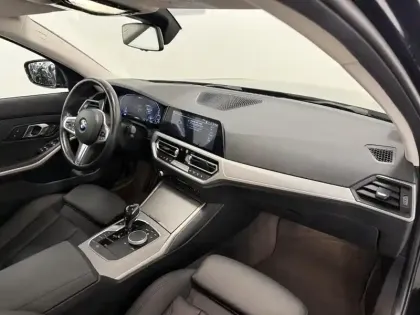 Photo 7 BMW Serie 3 Série 3 330eA 292ch Business Design 10cv