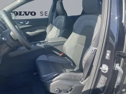 Photo 8 Volvo XC60  T6 Hybride Rechargeable 350ch Black Edition Geartronic 8 AWD