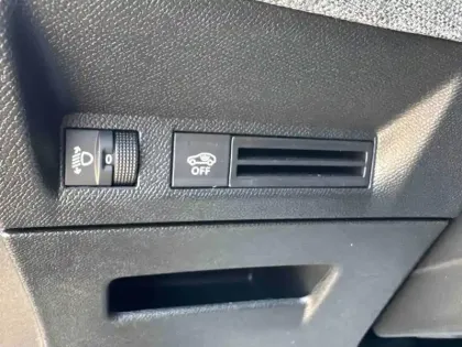 Photo 14 Peugeot 3008  Electrique 230ch Batterie 97 kWh Allure
