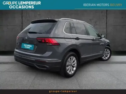 Photo 15 Volkswagen Tiguan  1.5 TSI 130ch Life