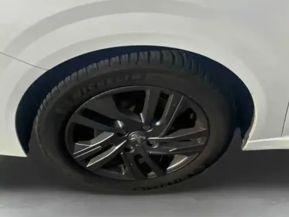 Photo 9 Peugeot 208  1.2 PureTech 75ch S&S Style