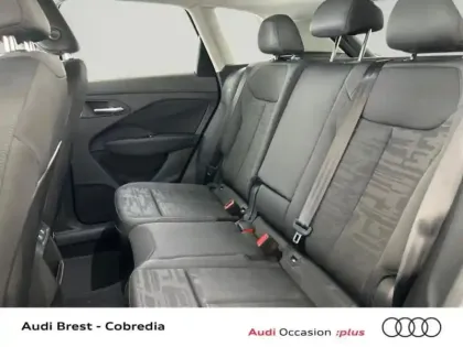 Photo 7 Audi Q3  1.5 TFSI 150ch Hybride Design S tronic 7