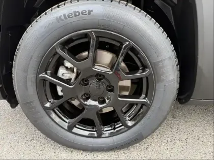 Photo 8 Jeep Renegade  1.5 Turbo T4 130ch MHEV Upland BVR7 MY22
