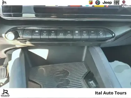 Photo 12 Alfa Romeo Junior  1.2 Ibrida 136ch DCT6