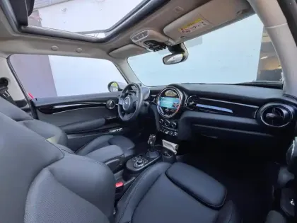 Photo 8 Mini Mini  Cooper 136ch  Edition Camden BVA7