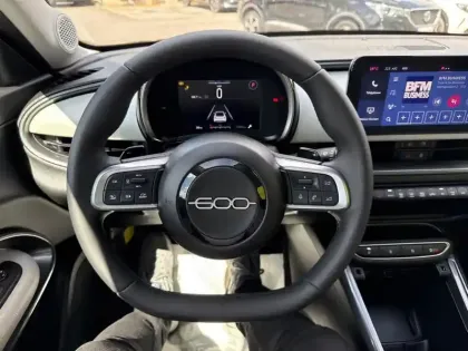 Photo 14 Fiat 600  1.2 Hybrid Turbo 110ch La Prima eDCT6