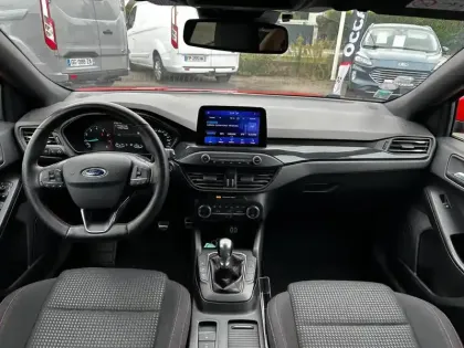 Photo 9 Ford Focus  SW 1.0 EcoBoost 125ch ST-Line