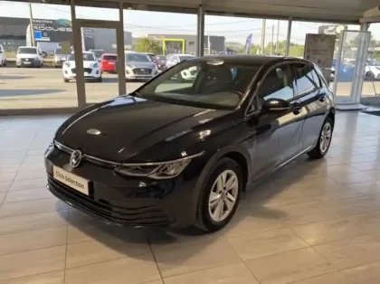Photo Volkswagen Golf Life 1st