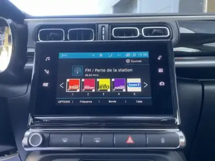 Photo 8 Citroën C3 III PureTech 110 S&S BVM6 Shine