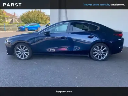 Photo 23 Mazda Mazda3 Berline 2.0 e-SKYACTIV-X M-Hybrid 186ch Exclusive Line BVA 2024