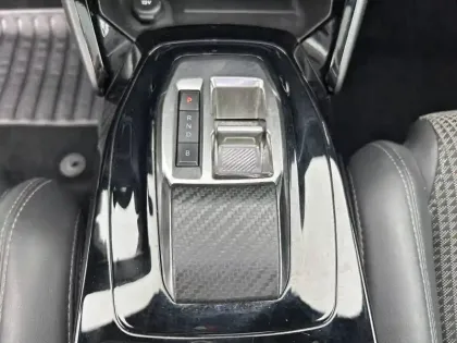 Photo 13 Peugeot 208  Electrique 50 kWh 136ch