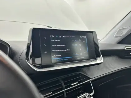 Photo 19 Peugeot 2008  PureTech 100 S&S BVM6