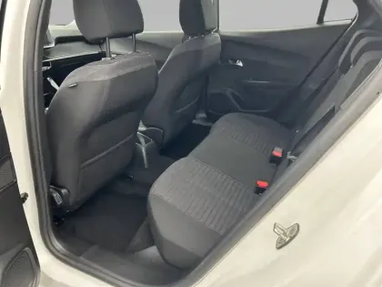 Photo 11 Peugeot 2008  PureTech 100 S&S BVM6