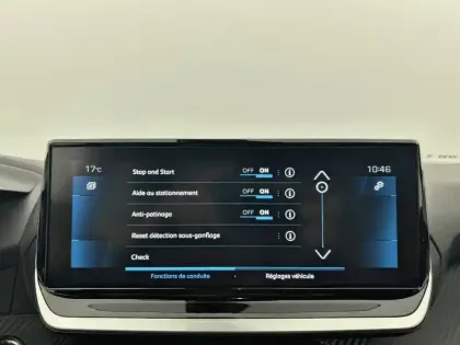 Photo 22 Peugeot 2008  PureTech 130 S&S BVM6