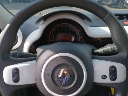 Photo 14 Renault Twingo  III SCe 65