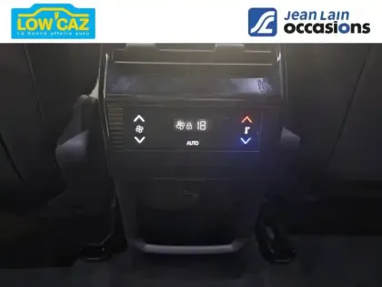 Photo 18 Peugeot 5008  Hybrid 136 e-DCS6