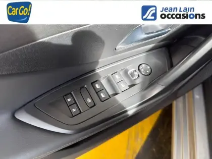 Photo 16 Peugeot 308  Hybrid 136 e-DCS6