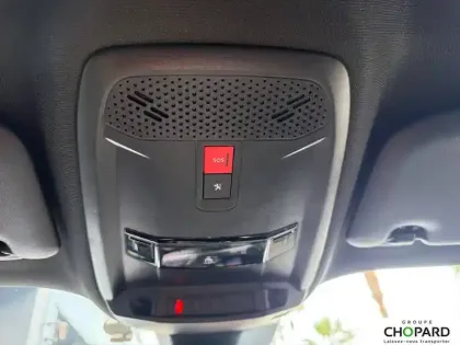 Photo 18 Peugeot 2008  Electrique 136 ch