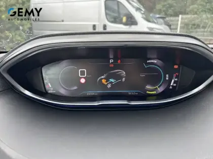 Photo 18 Peugeot 5008  Hybrid 136 e-DCS6