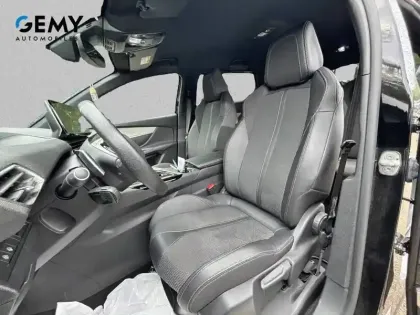 Photo 8 Peugeot 5008  Hybrid 136 e-DCS6