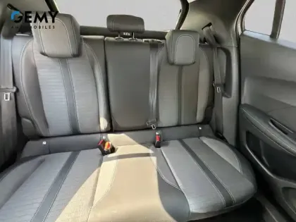 Photo 9 Peugeot 2008  PureTech 100 S&S BVM6