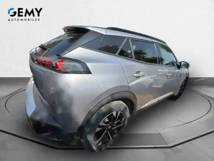 Photo 6 Peugeot 2008  PureTech 100 S&S BVM6