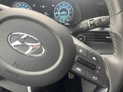 Photo 25 Hyundai Bayon  1.0 T-GDi 100 DCT-7 Hybrid 48V