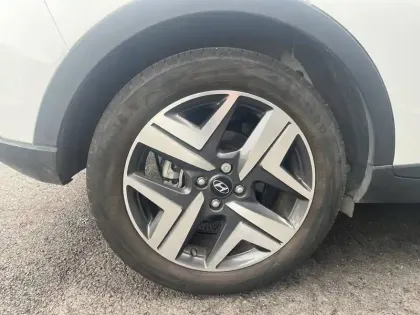 Photo 16 Hyundai Bayon  1.0 T-GDi 100 DCT-7 Hybrid 48V