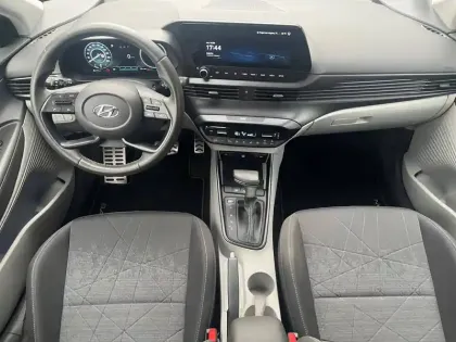 Photo 9 Hyundai Bayon  1.0 T-GDi 100 DCT-7 Hybrid 48V