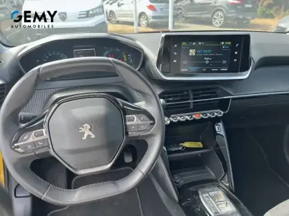 Photo 7 Peugeot 208  Electrique 50 kWh 136ch