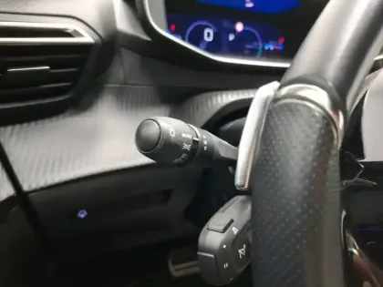 Photo 28 Peugeot 208  Hybrid 110 e-DCS6