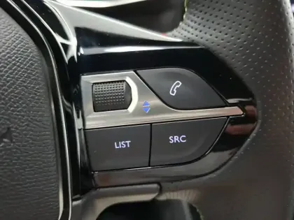 Photo 26 Peugeot 208  Hybrid 110 e-DCS6
