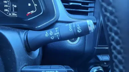 Photo 31 Renault Captur  TCe 140 EDC - 21