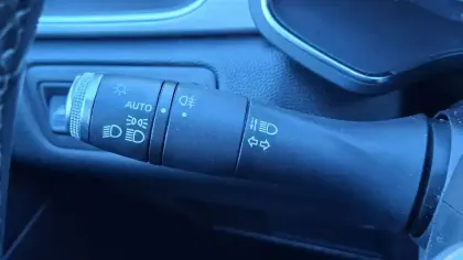Photo 32 Renault Captur  TCe 140 EDC - 21