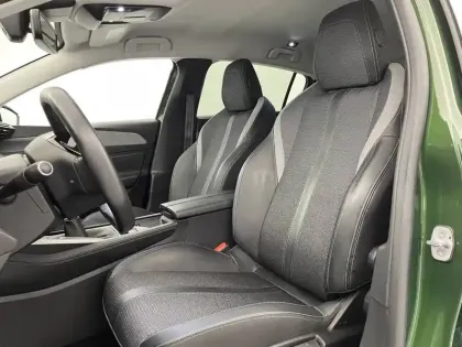 Photo 13 Peugeot 308  PureTech 130ch S&S BVM6