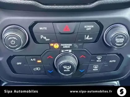 Photo 16 Jeep Renegade  1.3 GSE T4 150 ch BVR6
