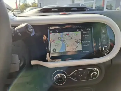 Photo 7 Renault Twingo  III E-Tech