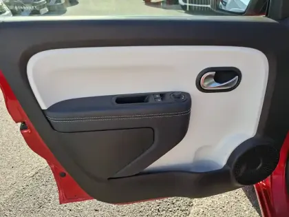 Photo 10 Renault Twingo  III E-Tech