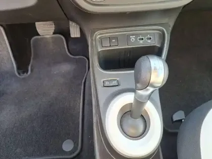Photo 5 Renault Twingo  III E-Tech