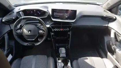 Photo 20 Peugeot 2008  PureTech 130 S&S EAT8