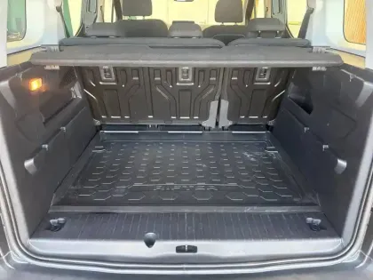 Photo 62 Peugeot Rifter  Standard BlueHDi 130 S&S BVM6