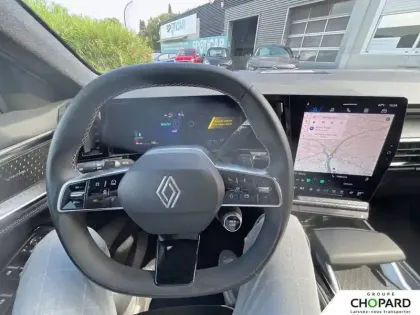 Photo 11 Renault Rafale  E-Tech full hybrid 200 ch