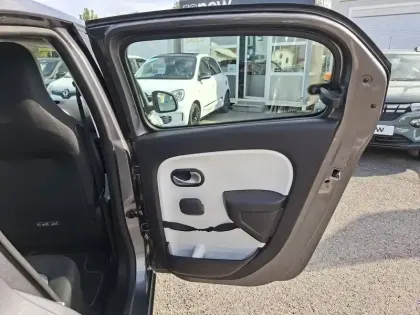 Photo 5 Renault Twingo  III E-Tech