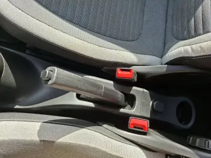Photo 27 Renault Twingo  III E-Tech