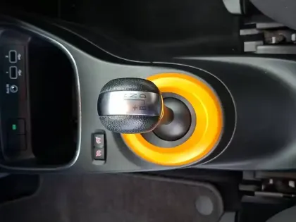 Photo 34 Renault Twingo  III E-Tech