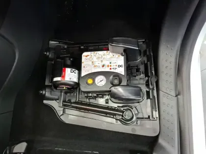 Photo 25 Renault Twingo  III E-Tech