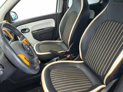 Photo 11 Renault Twingo  III E-Tech